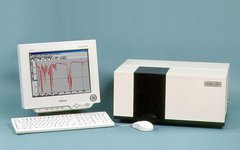 Система обробки даних спектрометра на базі персонального комп'ютера, включаючи монітор CRT 17” та принтер