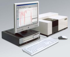 Система обработки данных спектрометра на базе персонального компьютера, включая монитор LCD 17” и принтер