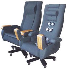 Крісло масажне Лідер-2, капровелюр (шия, спина, малий таз, стопи, стереомагнітола)